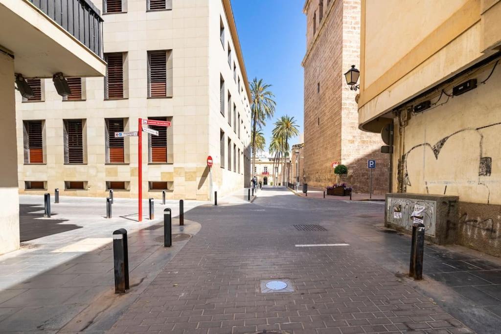 Lifehouse Cathedral * Free Parking* Superiorwifi* Daire Almería Dış mekan fotoğraf