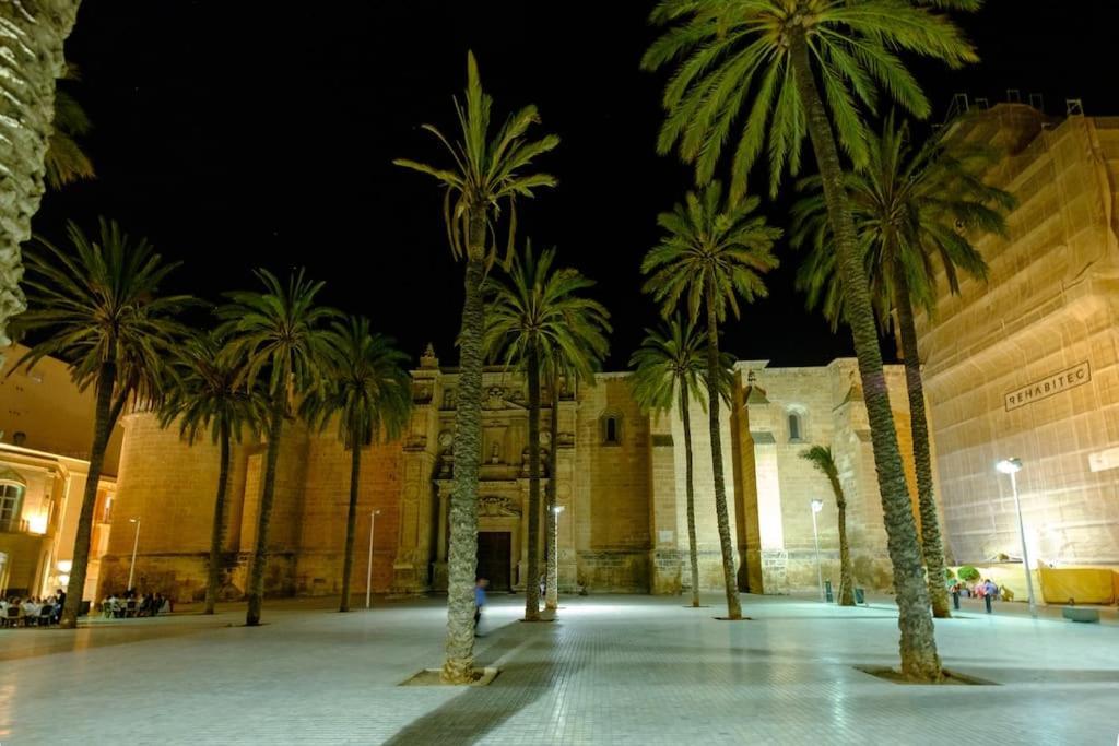 Lifehouse Cathedral * Free Parking* Superiorwifi* Daire Almería Dış mekan fotoğraf